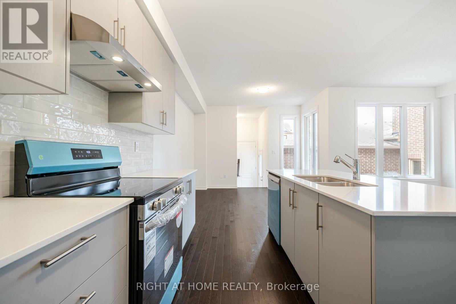 496 Twin Streams Road, Whitby, Ontario  L1P 0P5 - Photo 17 - E12599690