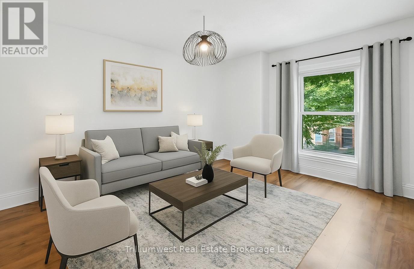 4 Madison Avenue, Hamilton, Ontario L8L 5Y3 - Photo 1 - X12470295