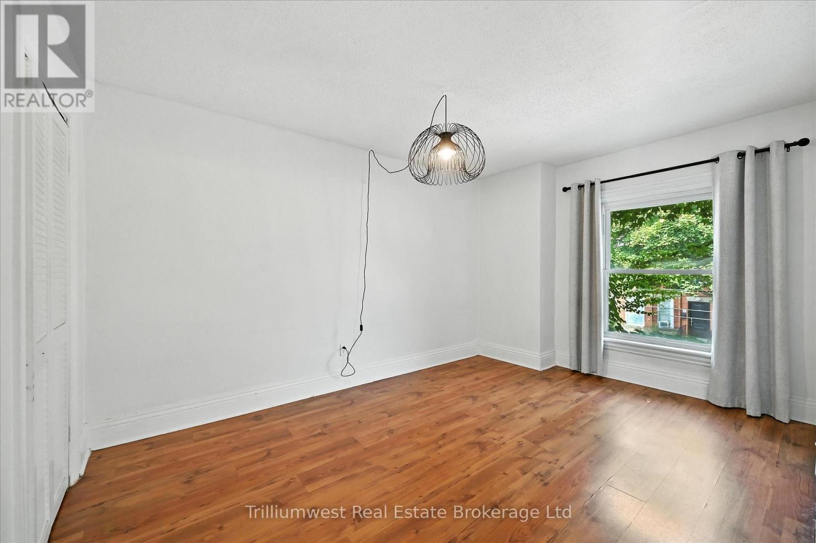 4 Madison Avenue, Hamilton, Ontario L8L 5Y3 - Photo 18 - X12470295