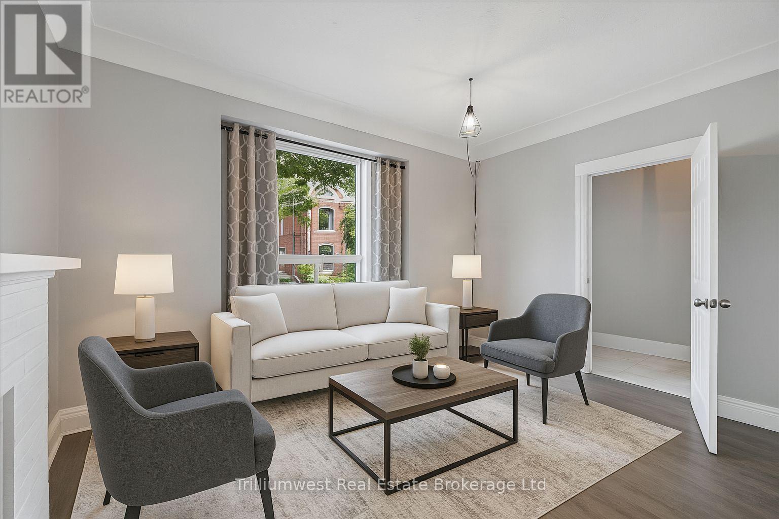 4 Madison Avenue, Hamilton, Ontario L8L 5Y3 - Photo 4 - X12470295