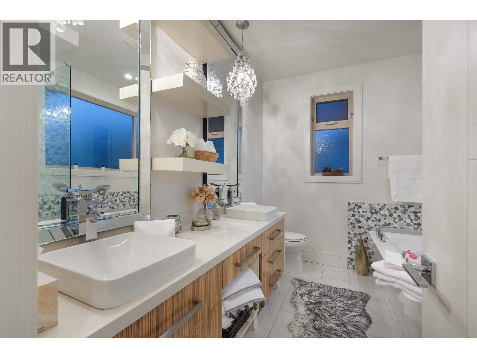 1450 Fulton Avenue, West Vancouver, British Columbia V7T 1P1 - Photo 21 - R3072027