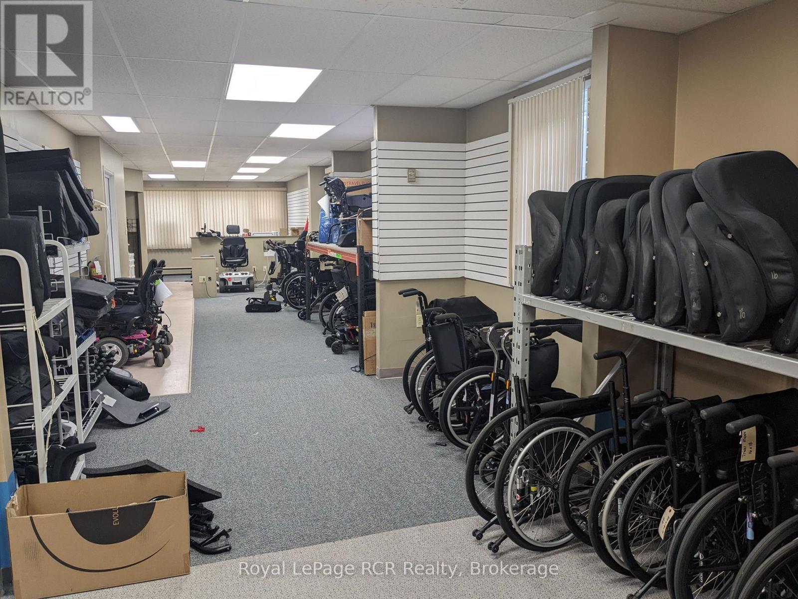 137 George Street W, West Grey, Ontario N0G 1R0 - Photo 34 - X12599804