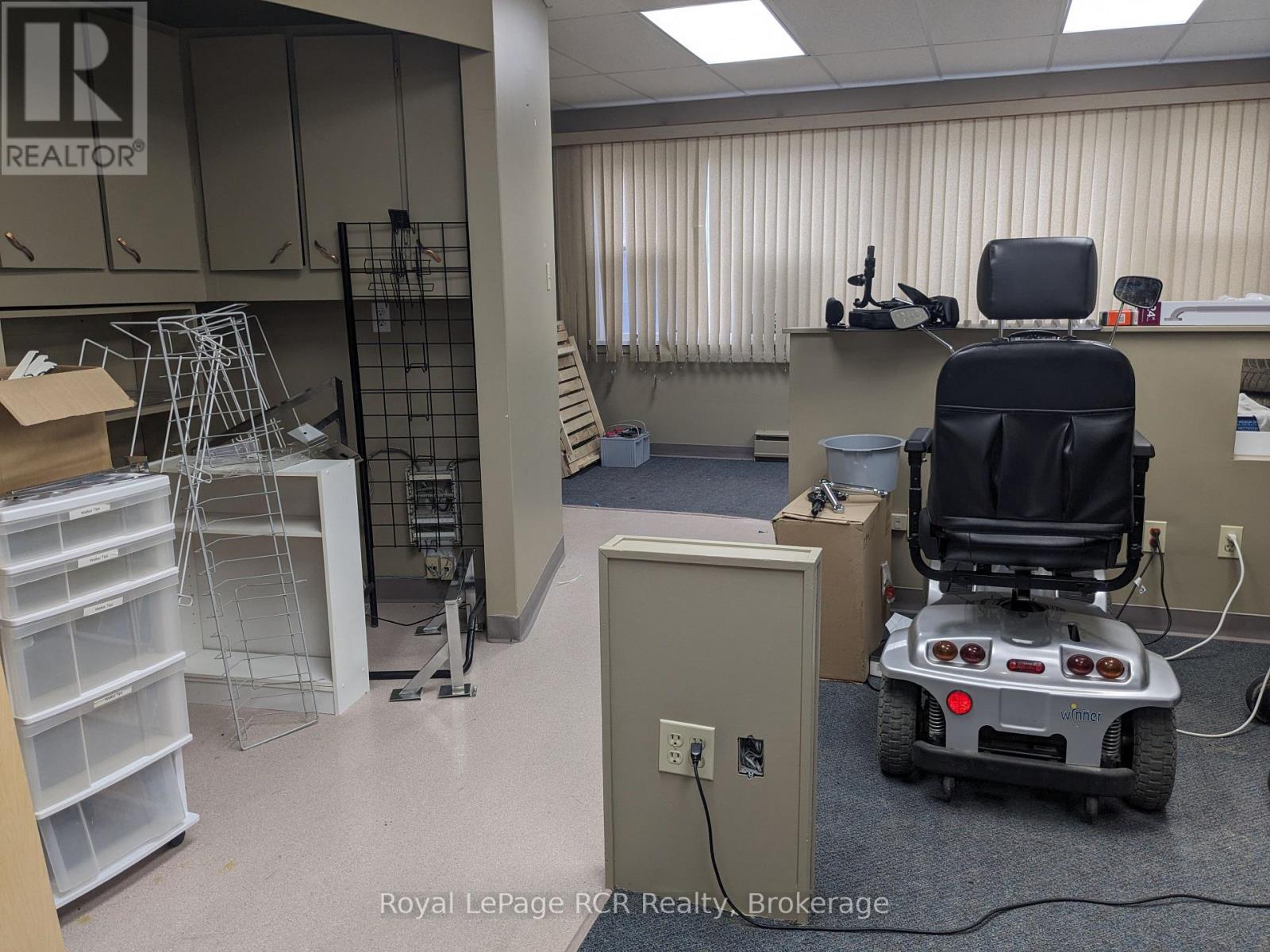 137 George Street W, West Grey, Ontario N0G 1R0 - Photo 36 - X12599804