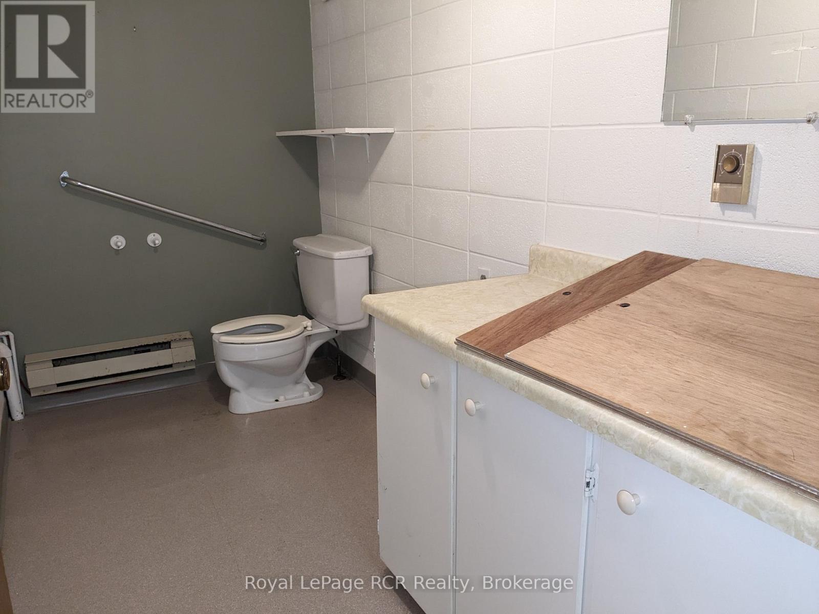 137 George Street W, West Grey, Ontario N0G 1R0 - Photo 44 - X12599804