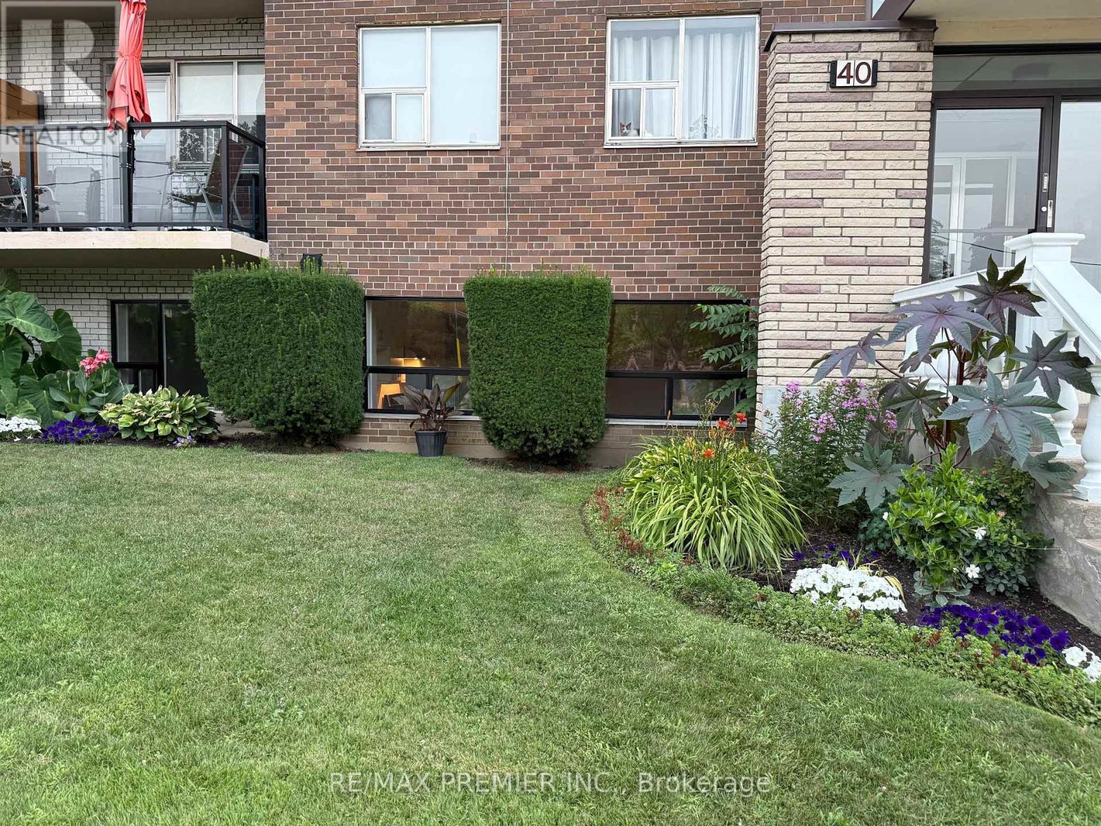2 - 40 Torbolton Drive, Toronto, Ontario  M9W 3Y2 - Photo 10 - W12599704
