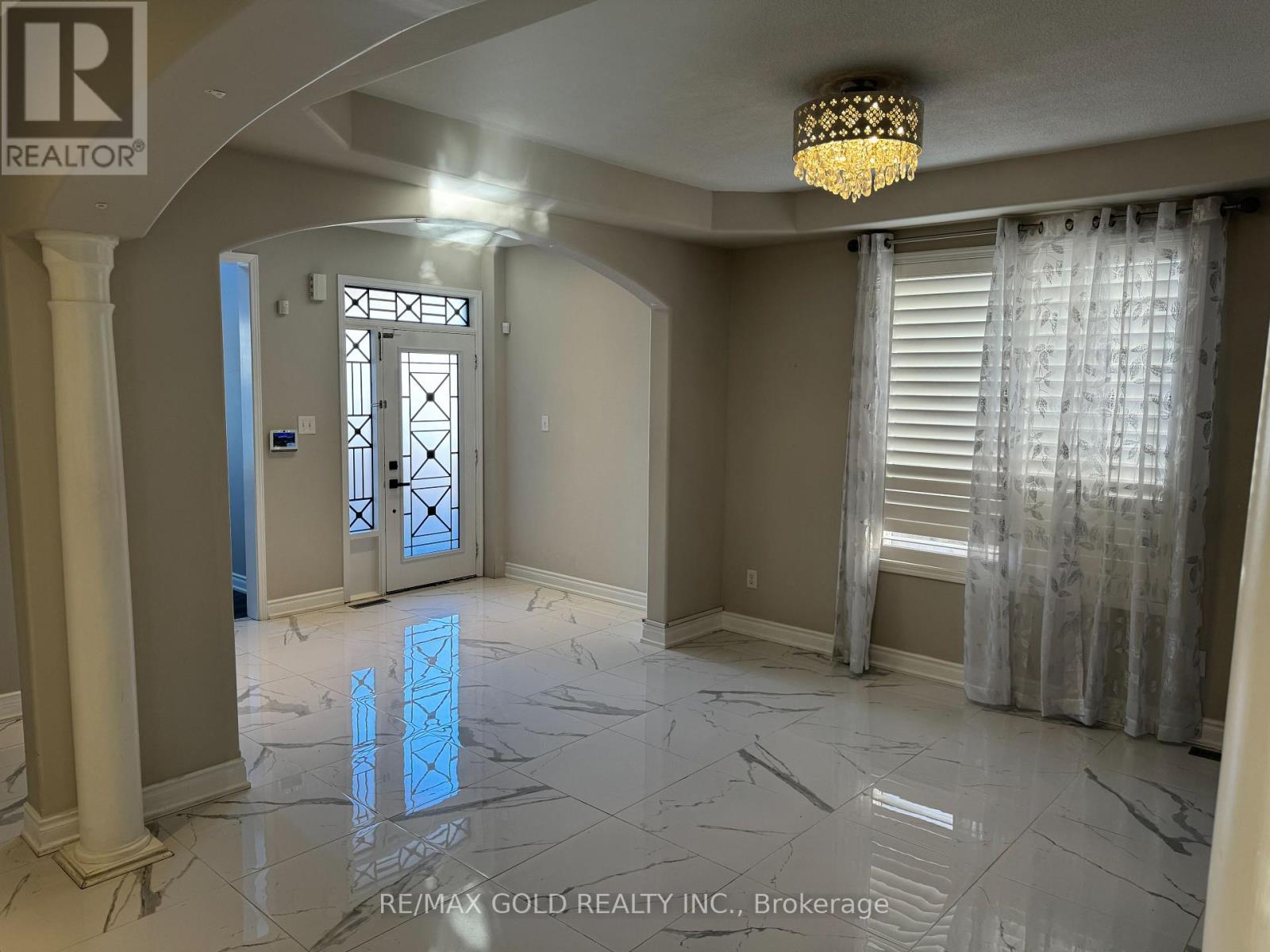 986 Ferguson Drive, Milton, Ontario  L9T 6V5 - Photo 3 - W12599714