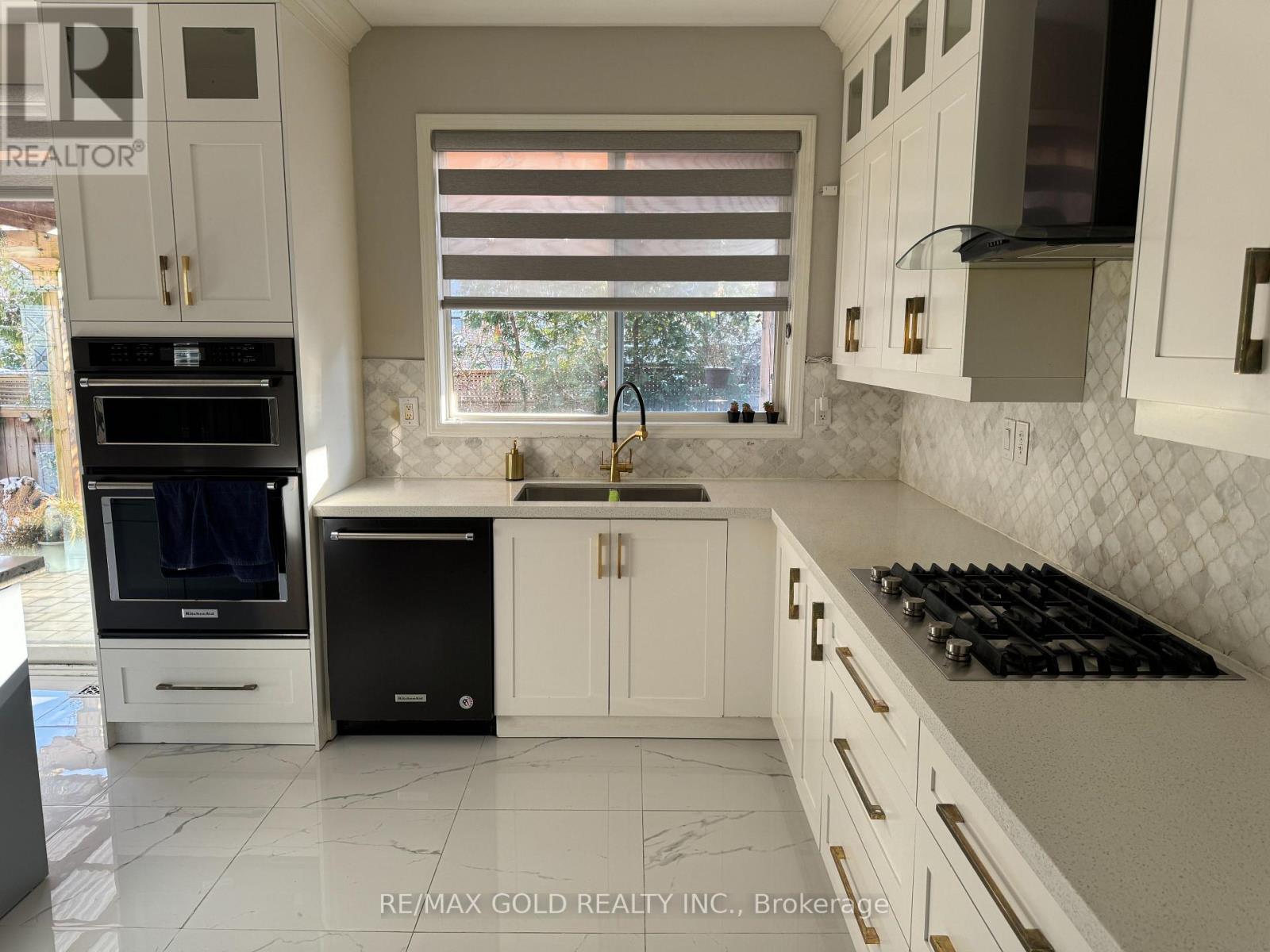 986 Ferguson Drive, Milton, Ontario  L9T 6V5 - Photo 9 - W12599714