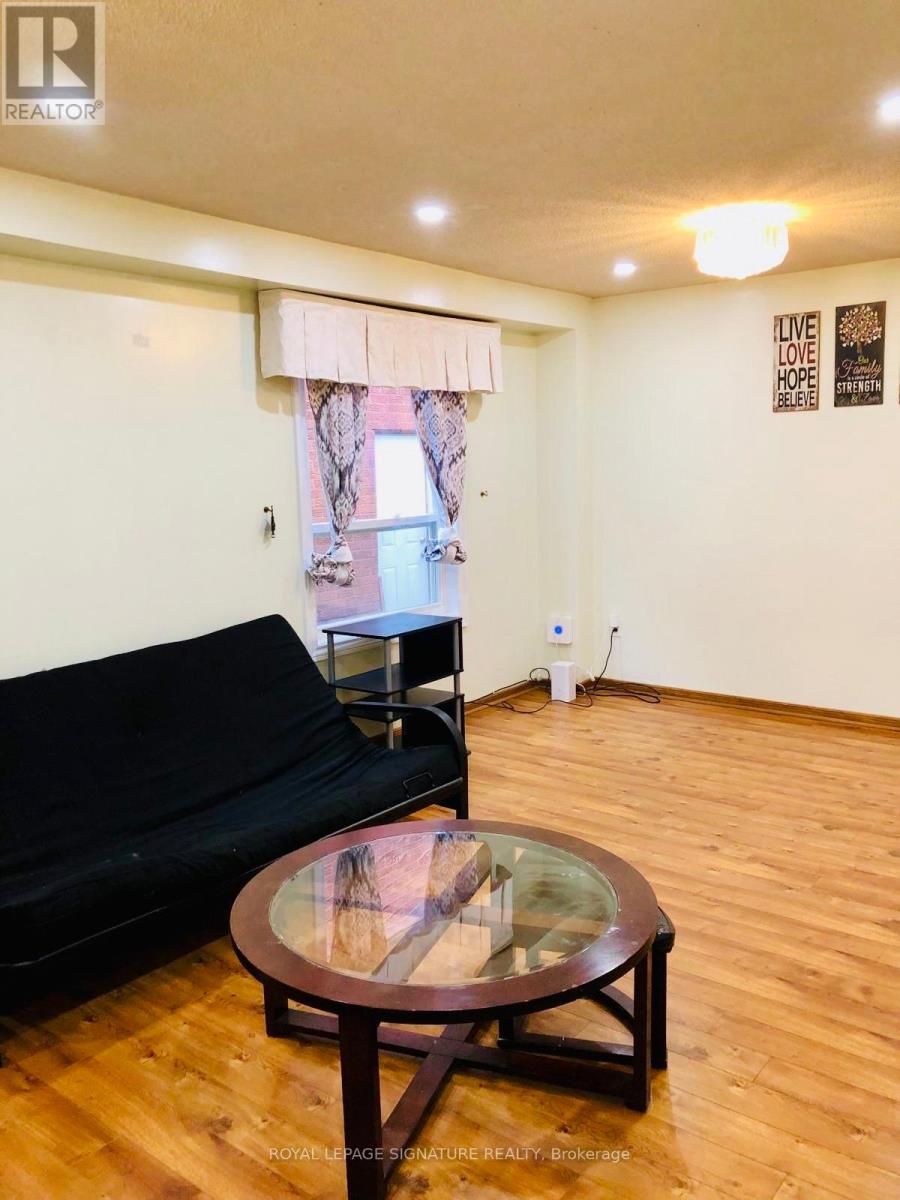 52 Pennsylvania Avenue, Brampton, Ontario  L6Y 4P2 - Photo 6 - W12599746