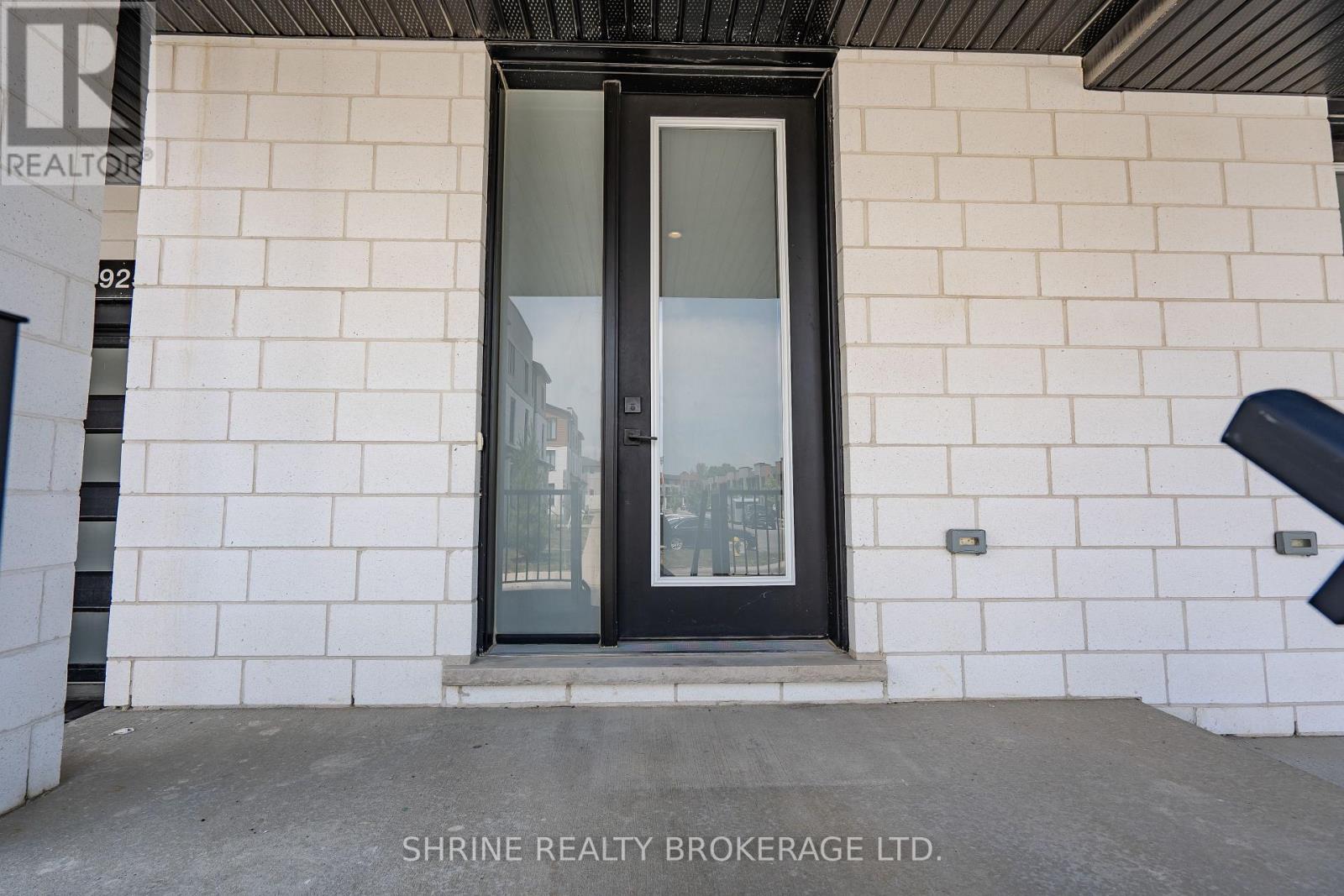 925 - 925 Sarnia Road, London North, Ontario  N6H 0J7 - Photo 2 - X12599766