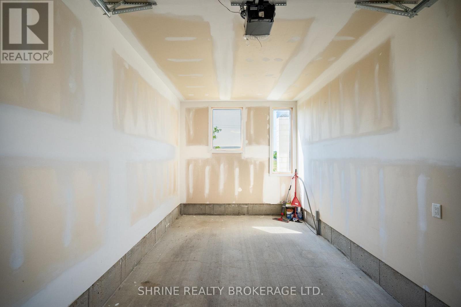 925 - 925 Sarnia Road, London North, Ontario  N6H 0J7 - Photo 38 - X12599766