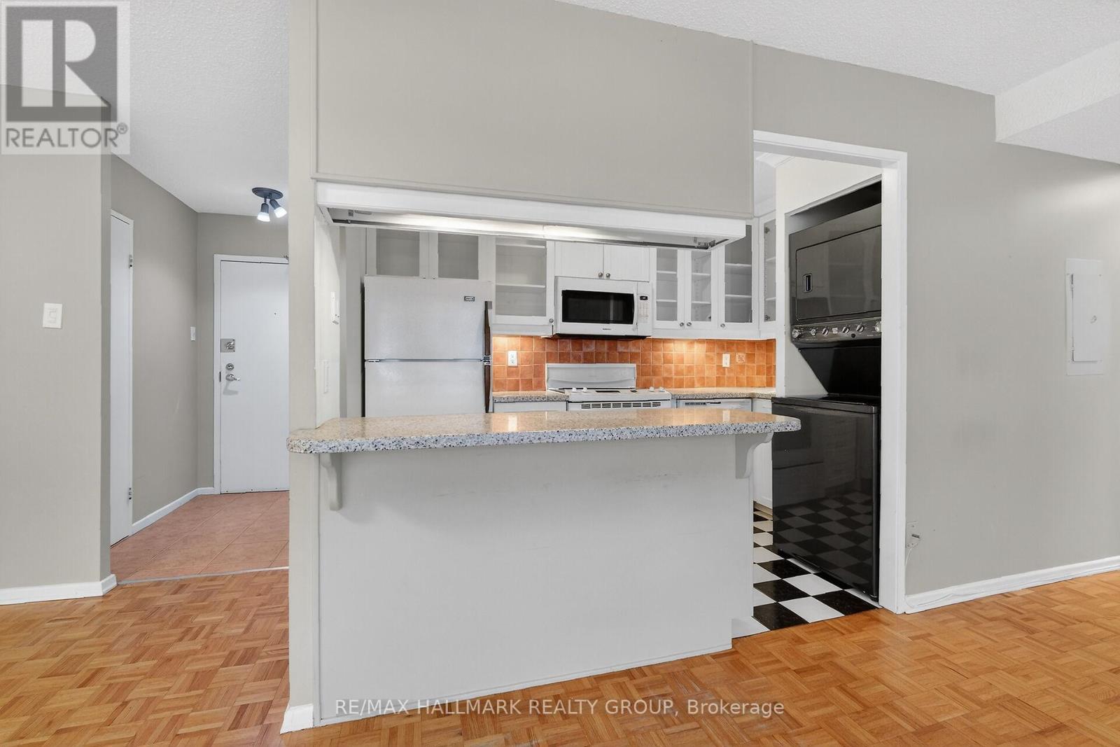 705 - 141 Somerset Street W, Ottawa, Ontario K2P 2H1 - Photo 21 - X12599772