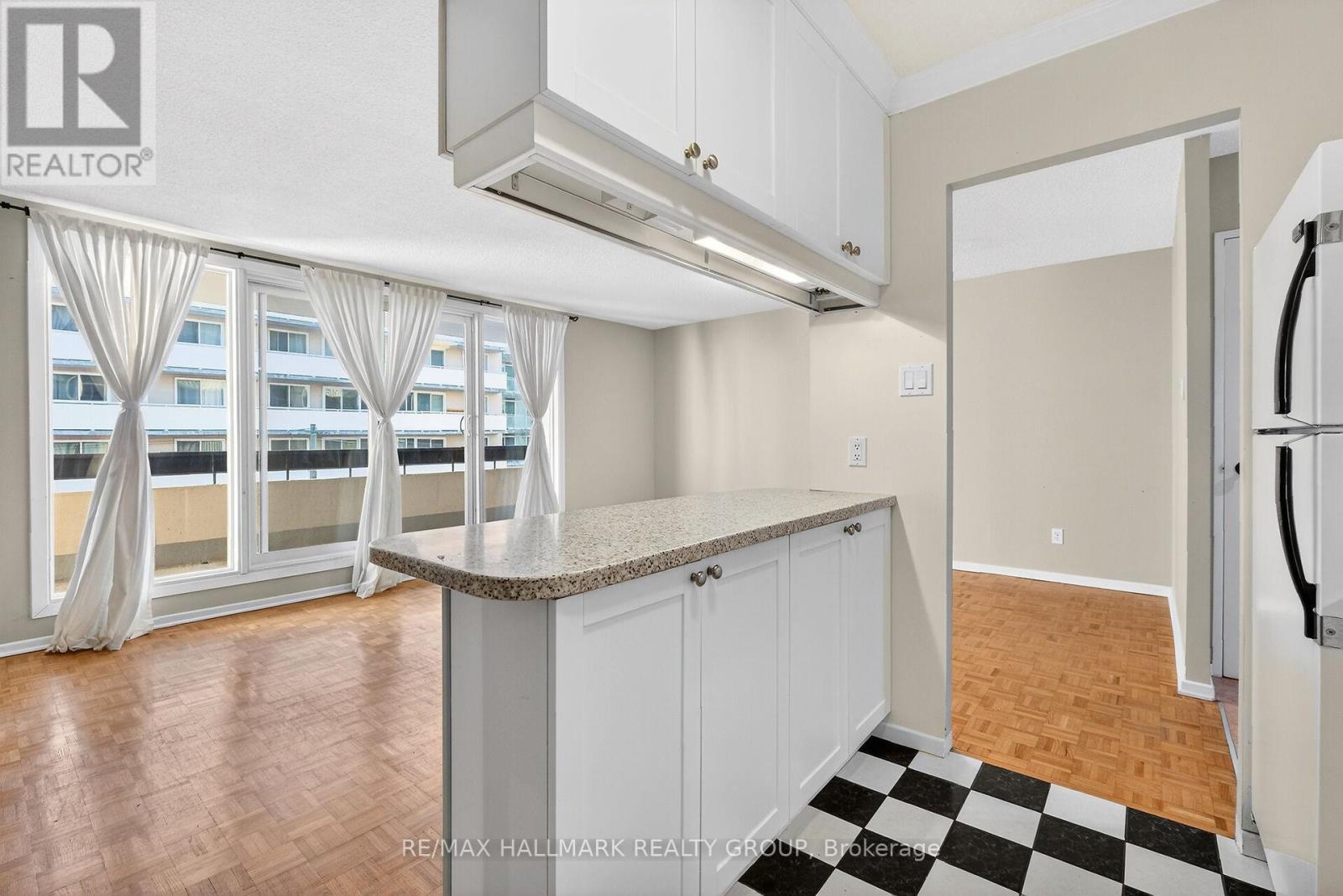 705 - 141 Somerset Street W, Ottawa, Ontario K2P 2H1 - Photo 27 - X12599772