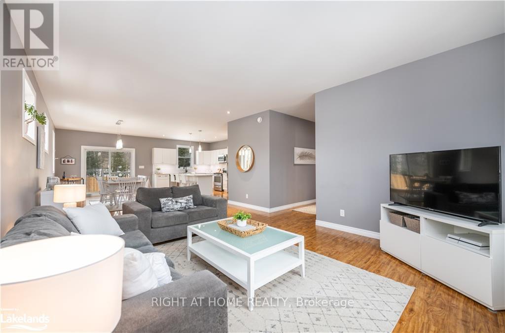 50 Southdale Drive, Huntsville, Ontario  P1H 1P7 - Photo 12 - X12599754