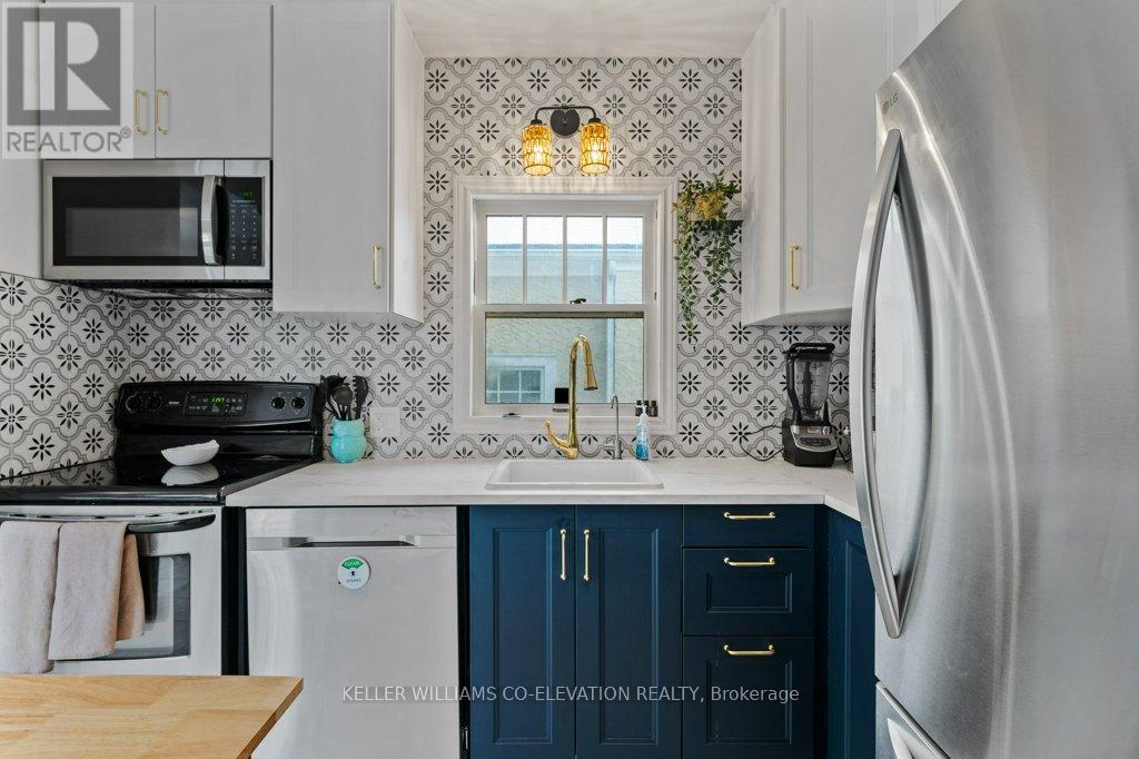 17 Junkin Street, St. Catharines, Ontario  L2R 1N4 - Photo 17 - X12599758