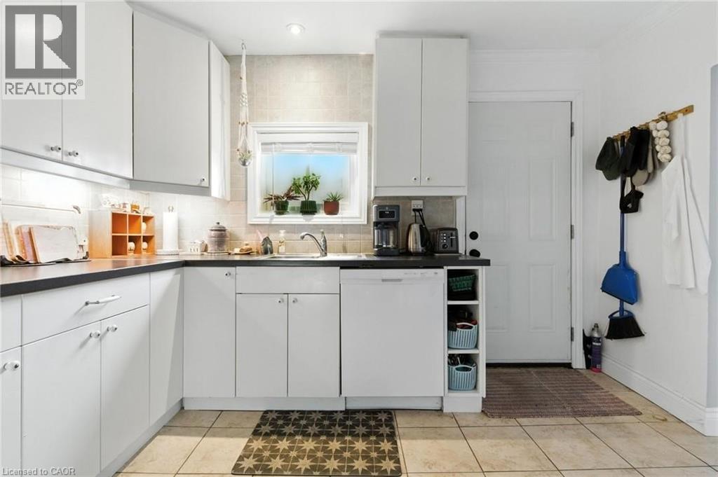 346 Hunter Street W, Hamilton, Ontario  L8P 1S7 - Photo 13 - 40791933