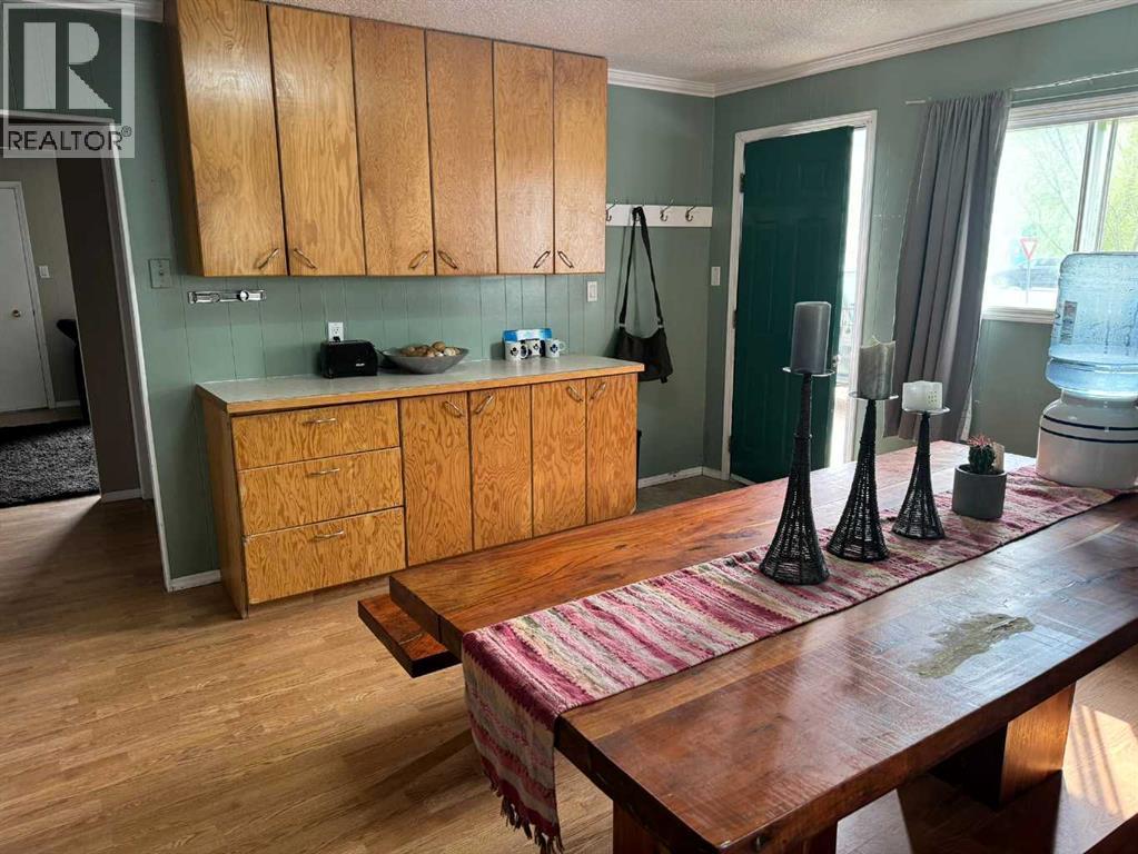 10421 89 Street, Peace River, Alberta T8S 1N9 - Photo 4 - A2254774