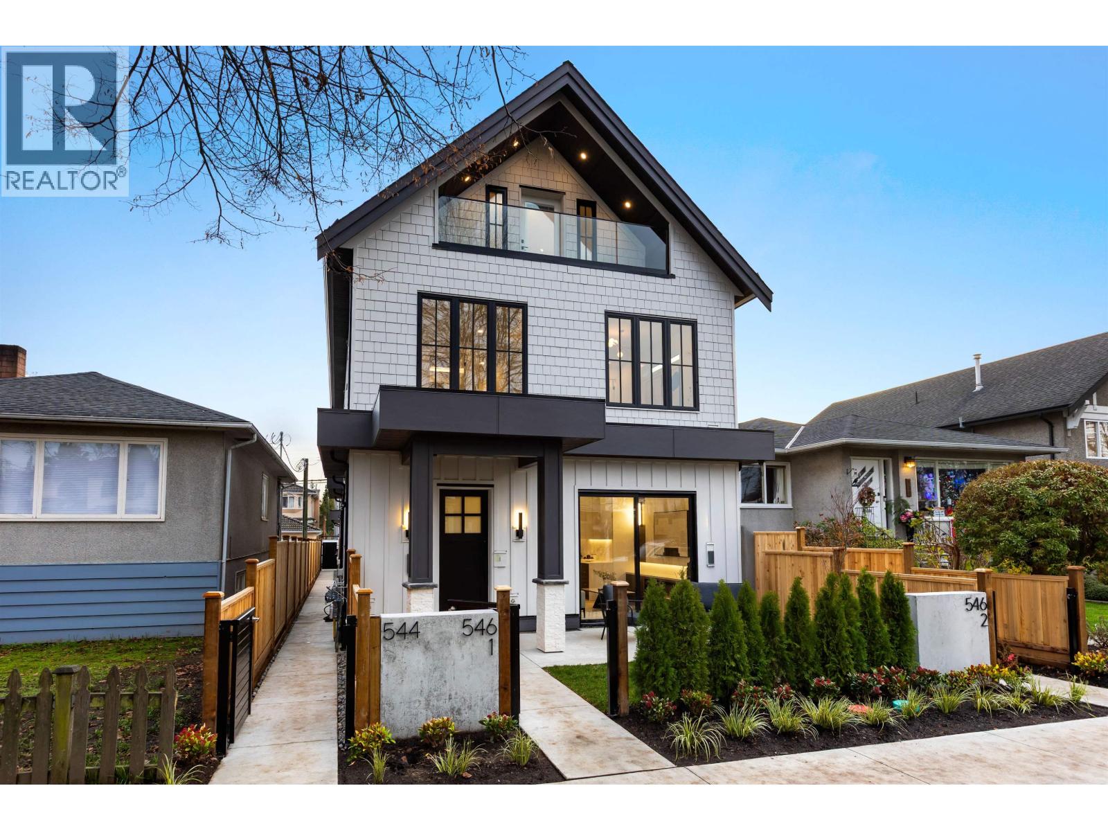 544 E 46th Avenue, Vancouver, British Columbia V5W 2A3 - Photo 1 - R3072058