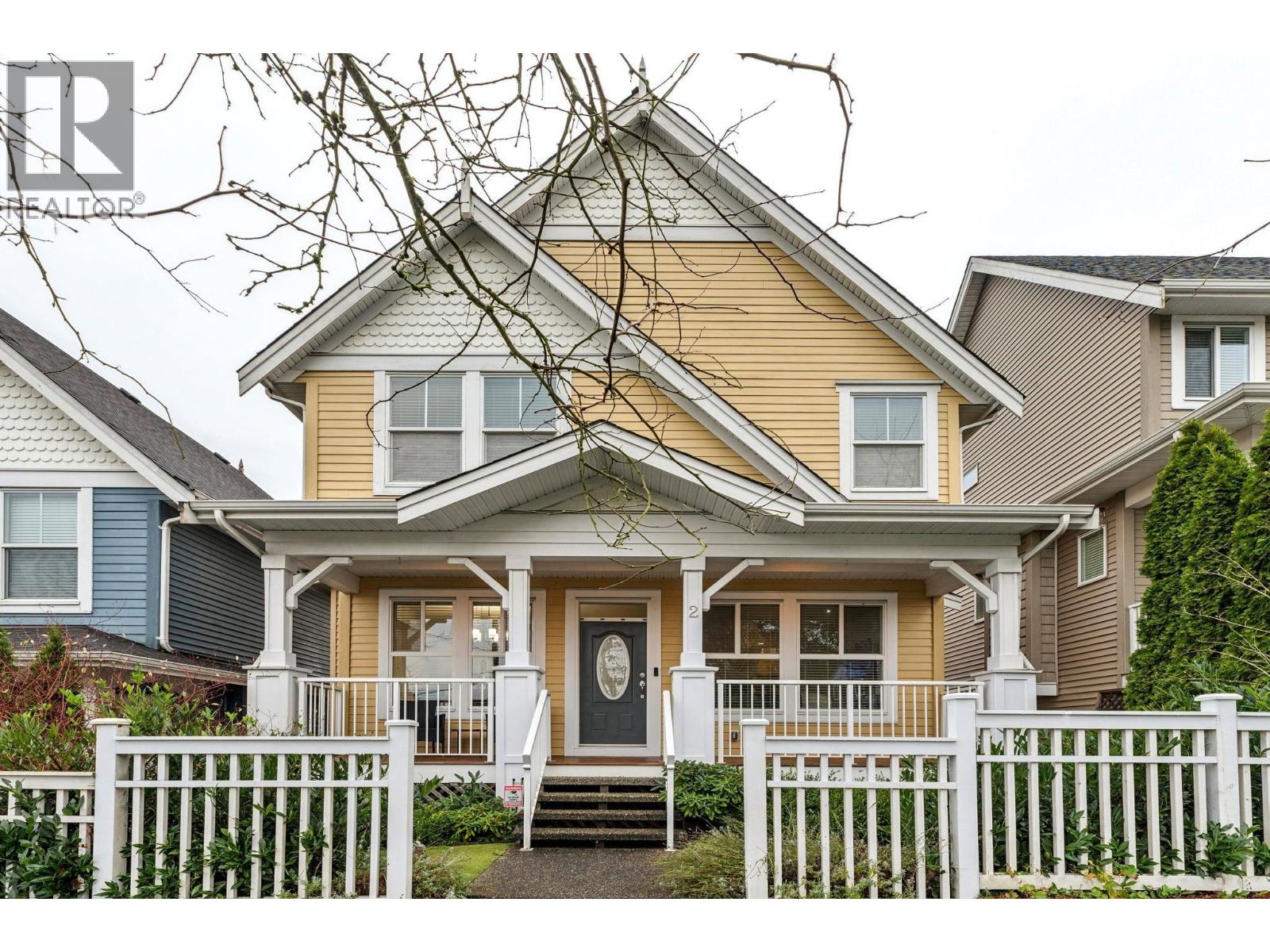 2 312 CASEY STREET, Coquitlam, British Columbia