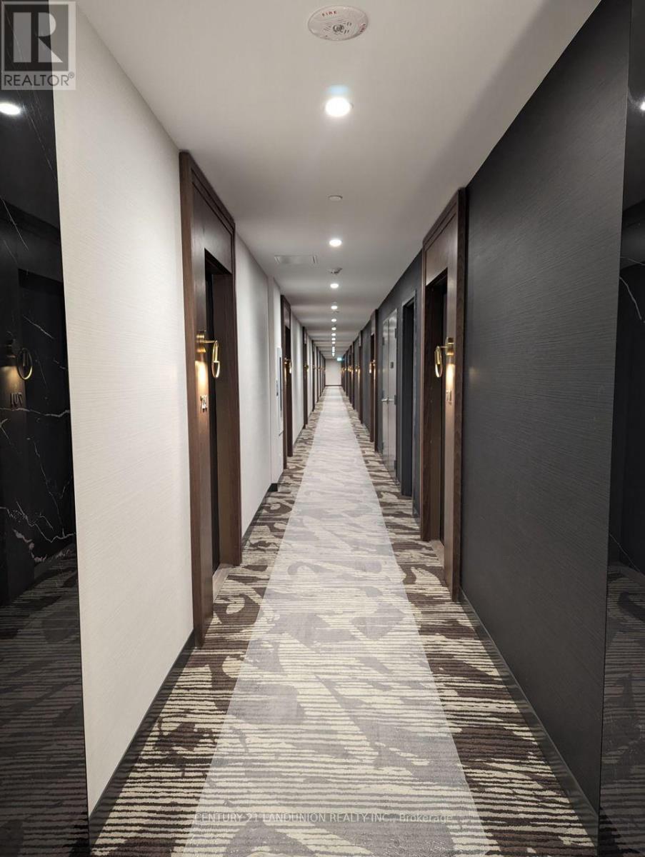 805 - 6 Greenbriar Road, Toronto, Ontario  M2K 0H6 - Photo 3 - C12581888