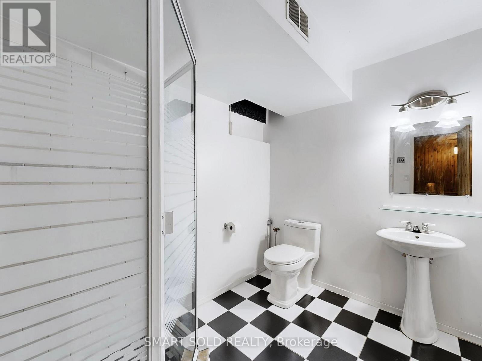 44 Castleridge Drive, Richmond Hill, Ontario  L4B 1P8 - Photo 32 - N12592866