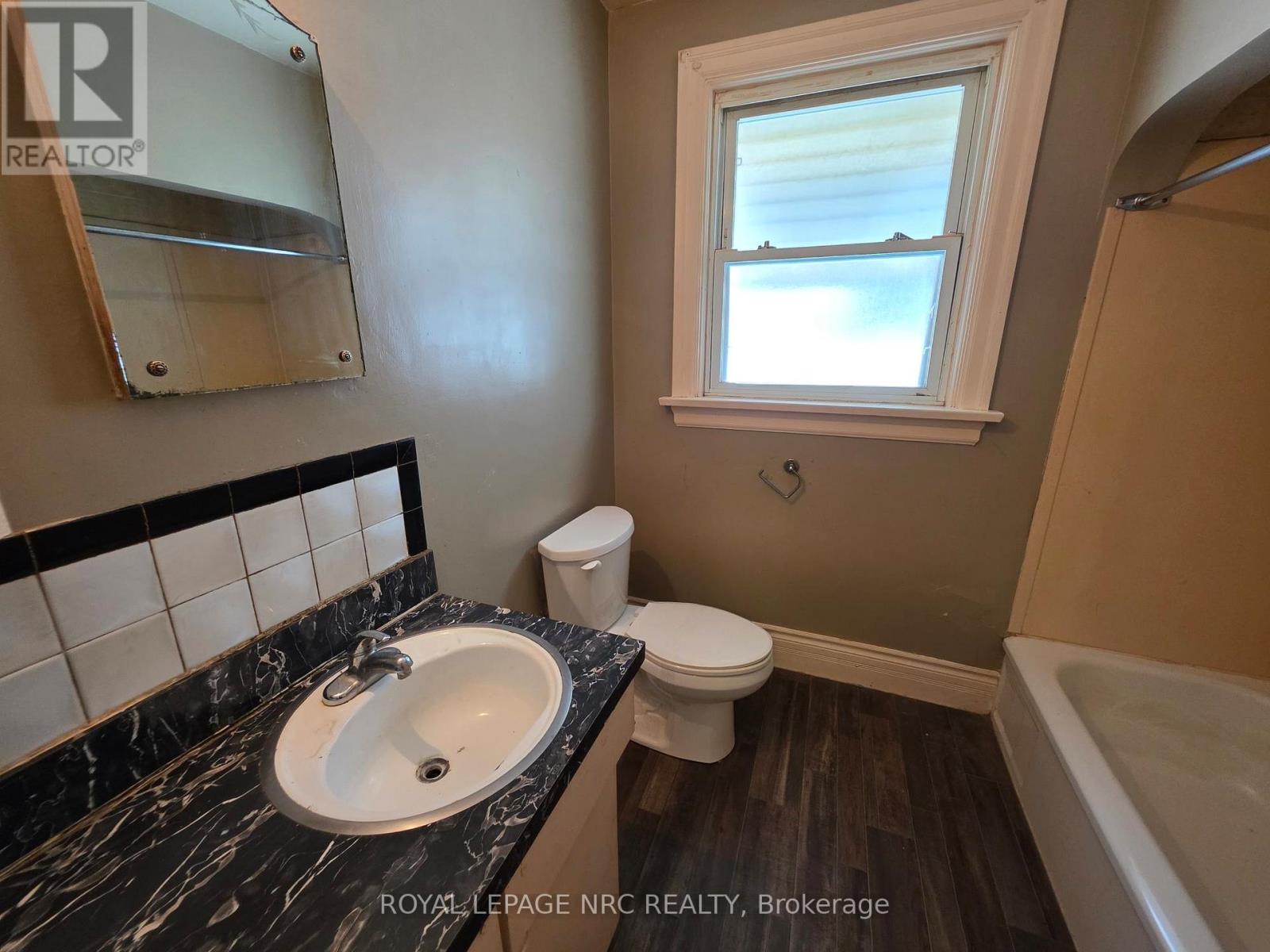 457 Arvilla Boulevard, London East, Ontario  N5V 1S7 - Photo 10 - X12598212