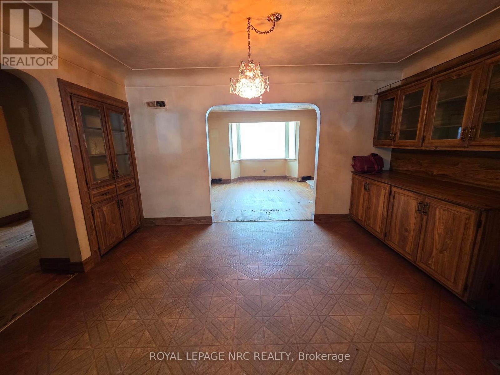 457 Arvilla Boulevard, London East, Ontario  N5V 1S7 - Photo 9 - X12598212