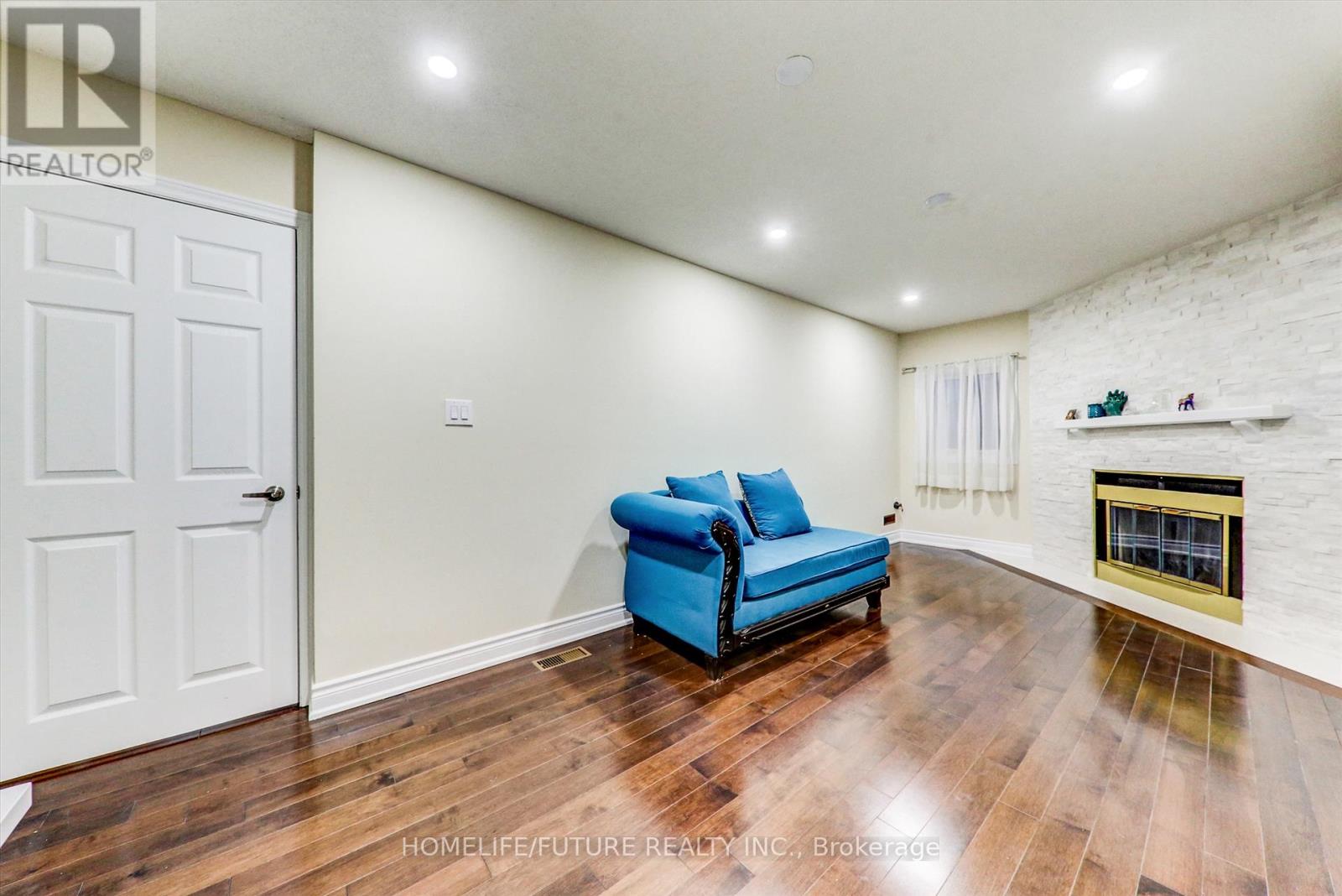 Main & 2nd - 47 Empringham Drive, Toronto, Ontario M1B 3Z1 - Photo 16 - E12599764