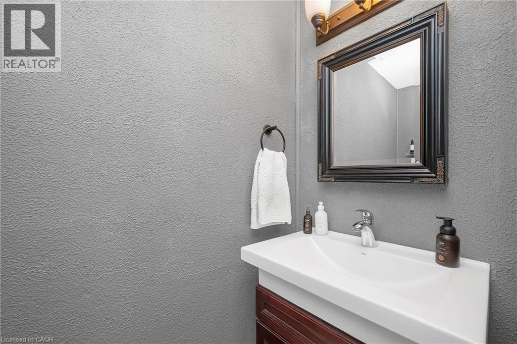 2301 Cavendish Drive Unit# 86, Burlington, Ontario  L7P 3M3 - Photo 6 - 40788740