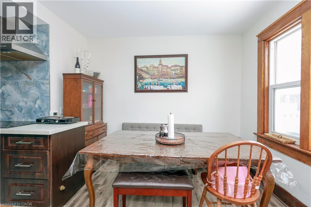 21 Peppler Street, Waterloo, Ontario  N2J 3C3 - Photo 7 - 40792261