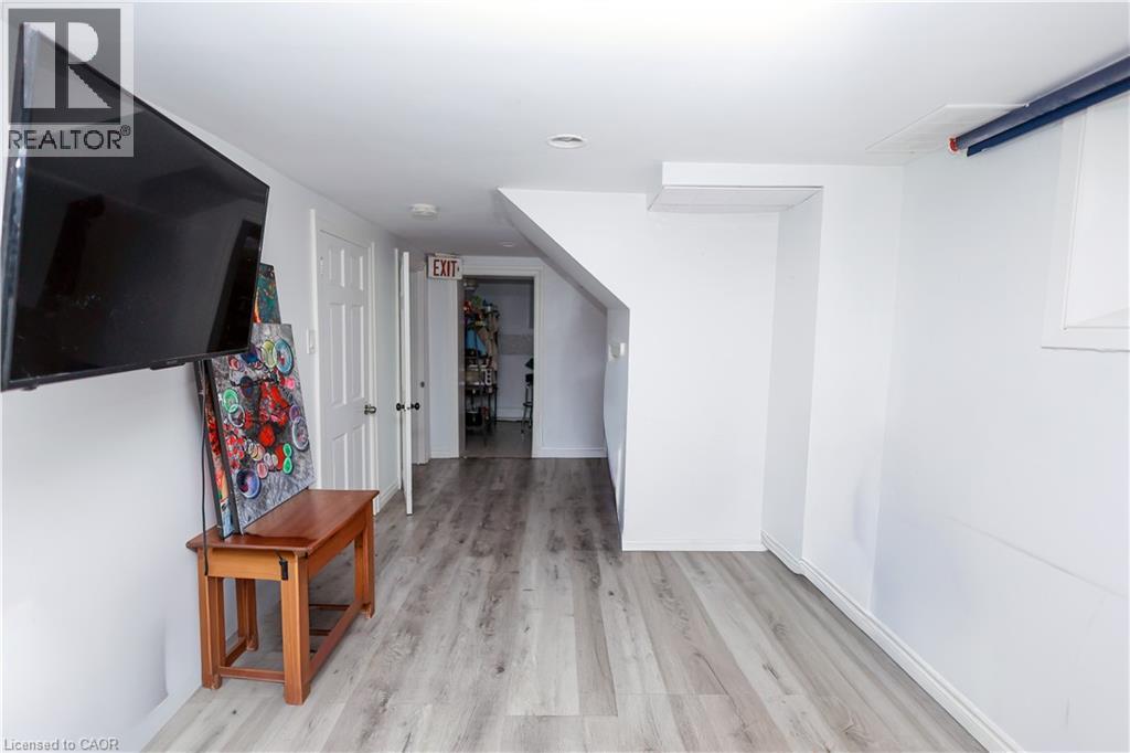 21 Peppler Street, Waterloo, Ontario  N2J 3C3 - Photo 29 - 40792261