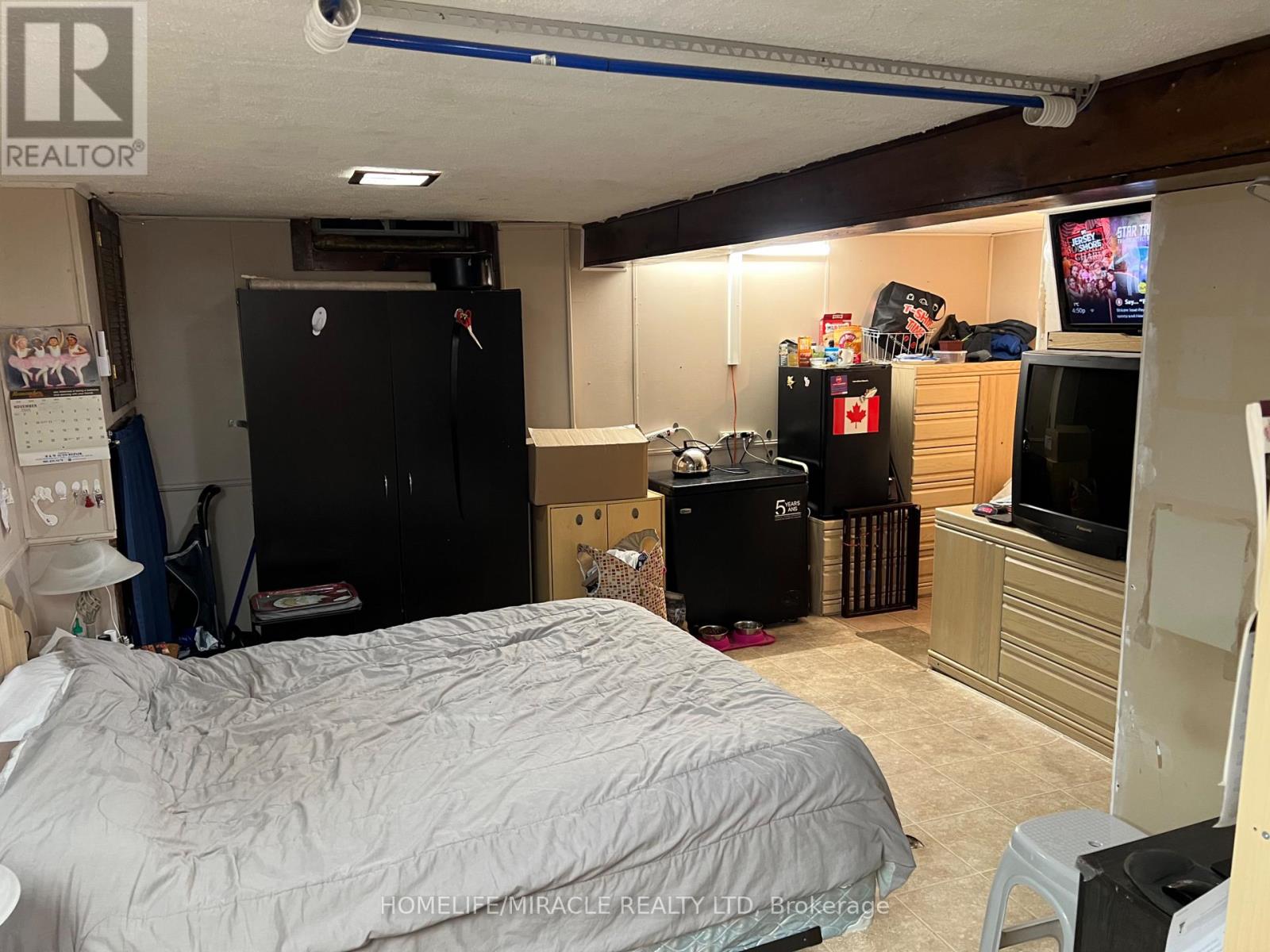 5 Glencairn Square, Brampton, Ontario  L6S 2H7 - Photo 9 - W12599786