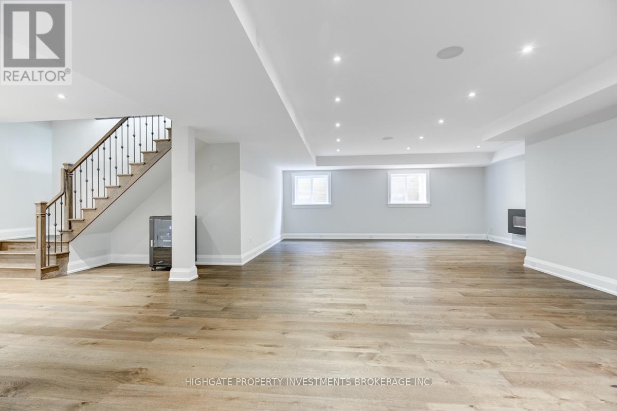 1344 Waverly Avenue, Oakville, Ontario  L6L 2S3 - Photo 25 - W12599800