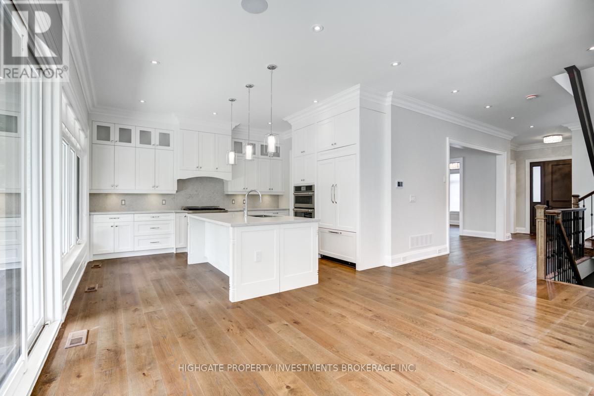 1344 Waverly Avenue, Oakville, Ontario  L6L 2S3 - Photo 8 - W12599800