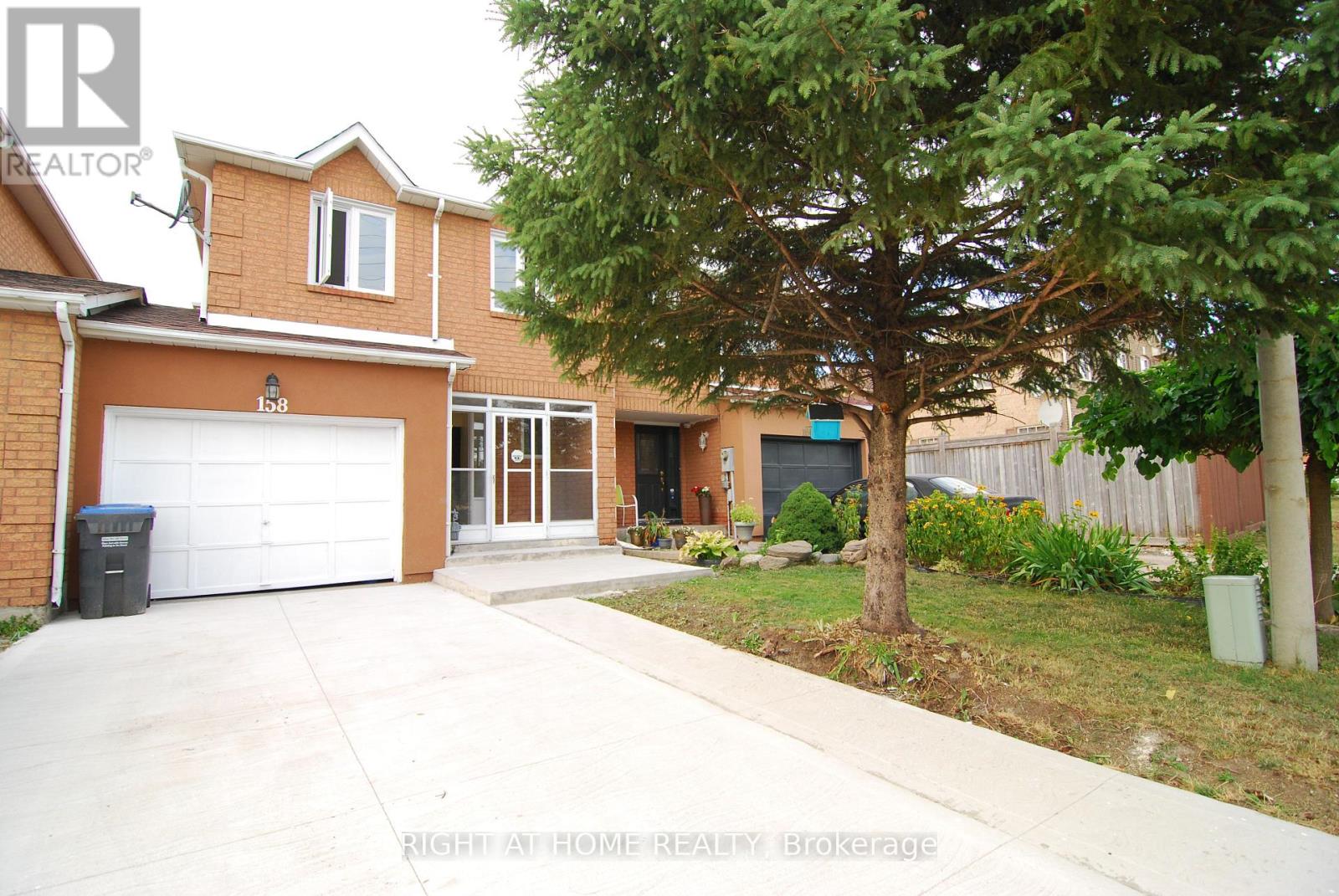 158 TOBA CRESCENT, Brampton, Ontario