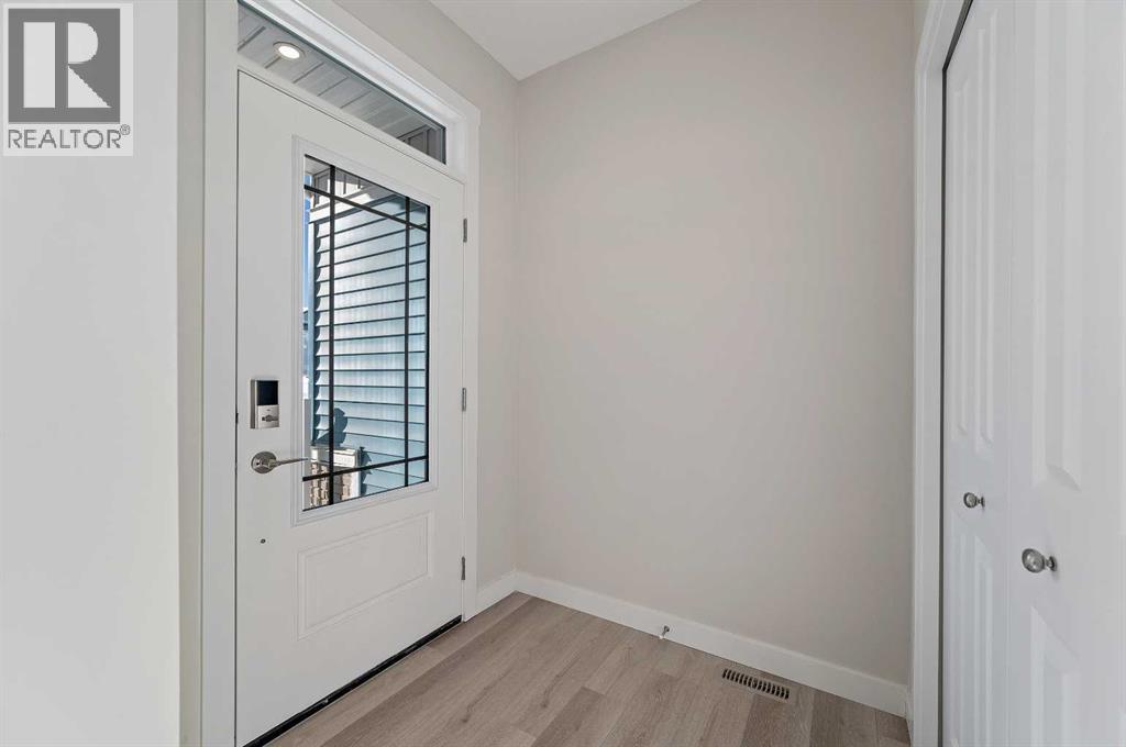 2210 Bayview Drive Sw, Airdrie, Alberta  T4B 5N4 - Photo 2 - A2259540