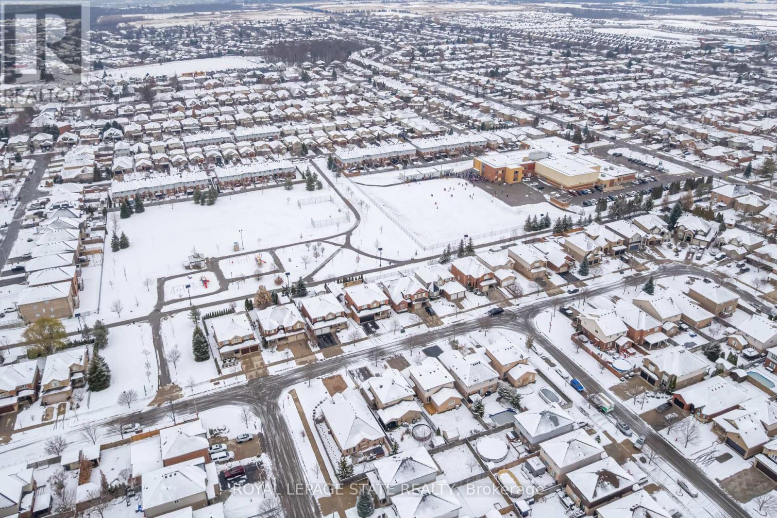 6 - 171 Highbury Drive, Hamilton, Ontario  L8J 3Y9 - Photo 49 - X12599776