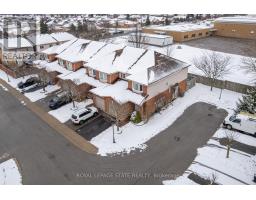 6 - 171 Highbury Drive, Hamilton (Stoney Creek Mountain), Ca