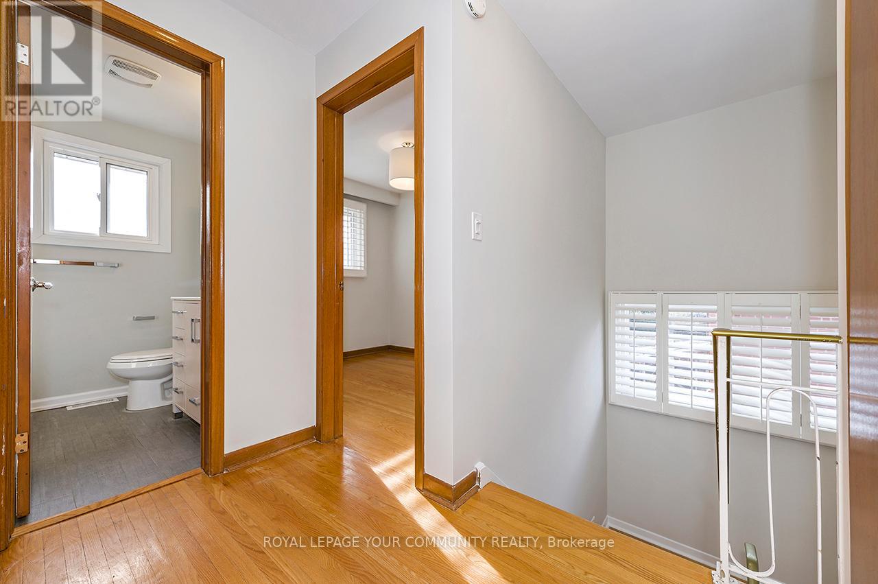 33a Alcan Avenue, Toronto, Ontario  M8W 1V4 - Photo 27 - W12592818