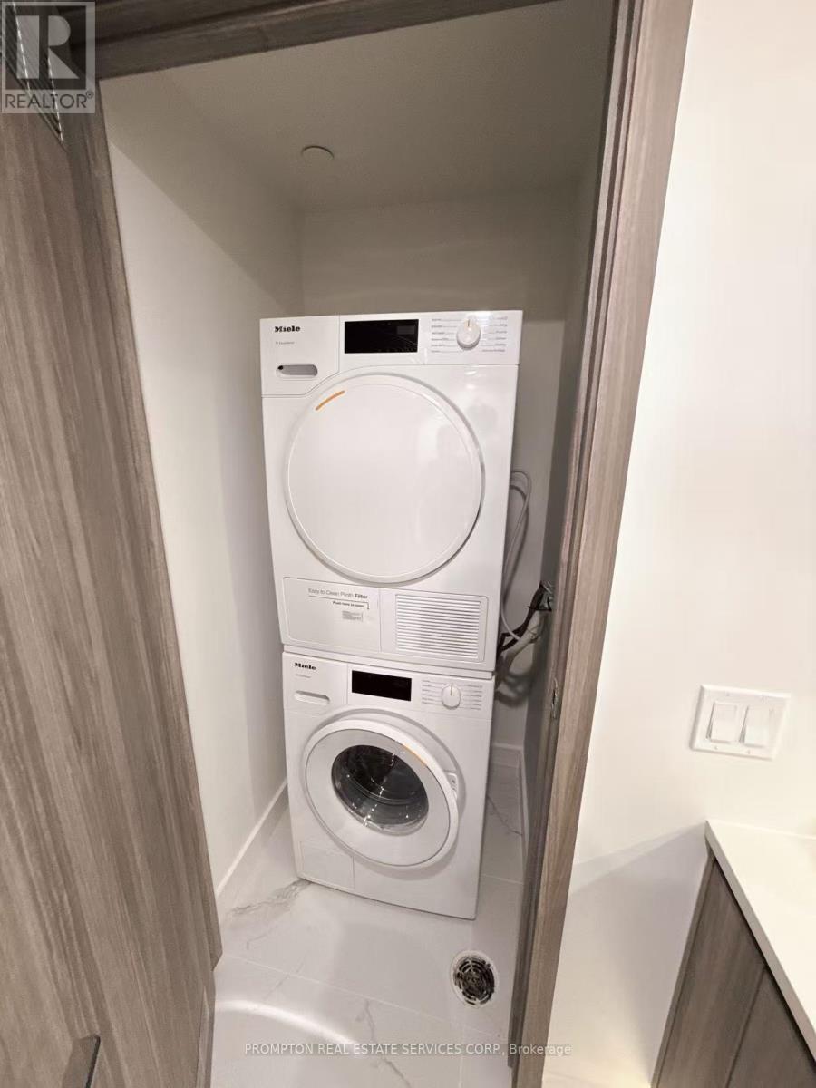 2805 - 1 Concord Cityplace Way, Toronto, Ontario  M5V 0X3 - Photo 17 - C12599862