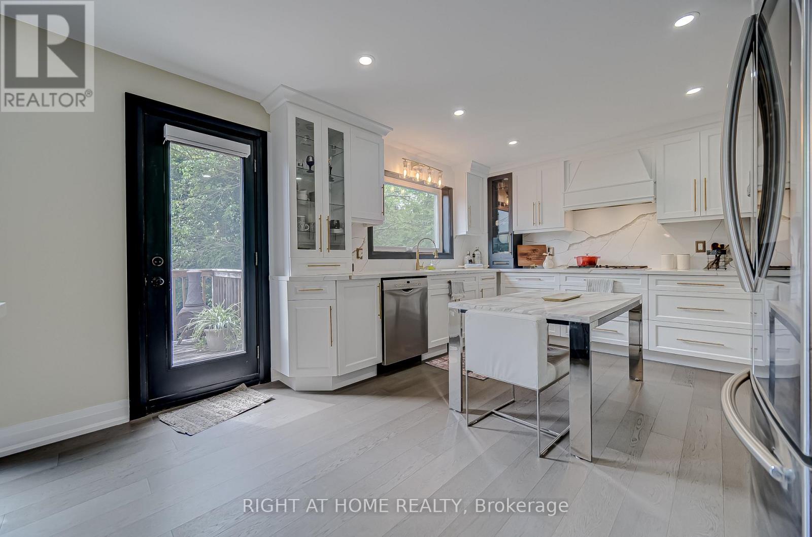 1482 Old Forest Road, Pickering, Ontario  L1V 1N9 - Photo 15 - E12599826