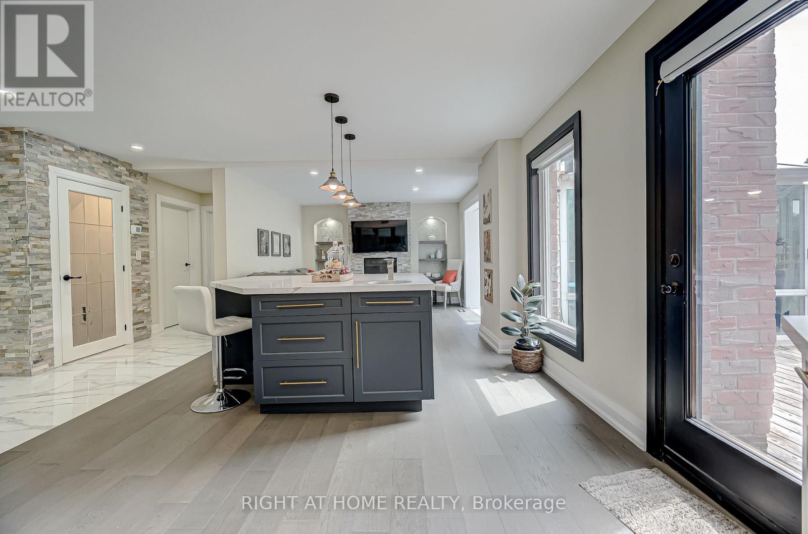 1482 Old Forest Road, Pickering, Ontario  L1V 1N9 - Photo 17 - E12599826