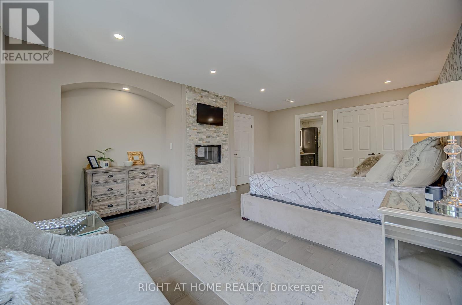 1482 Old Forest Road, Pickering, Ontario  L1V 1N9 - Photo 23 - E12599826