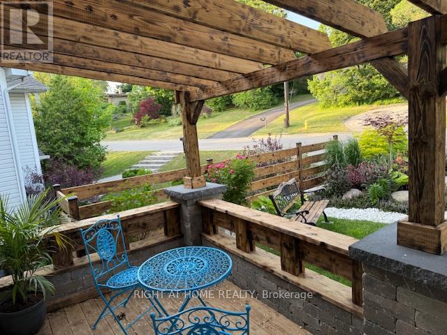 1482 Old Forest Road, Pickering, Ontario  L1V 1N9 - Photo 5 - E12599826