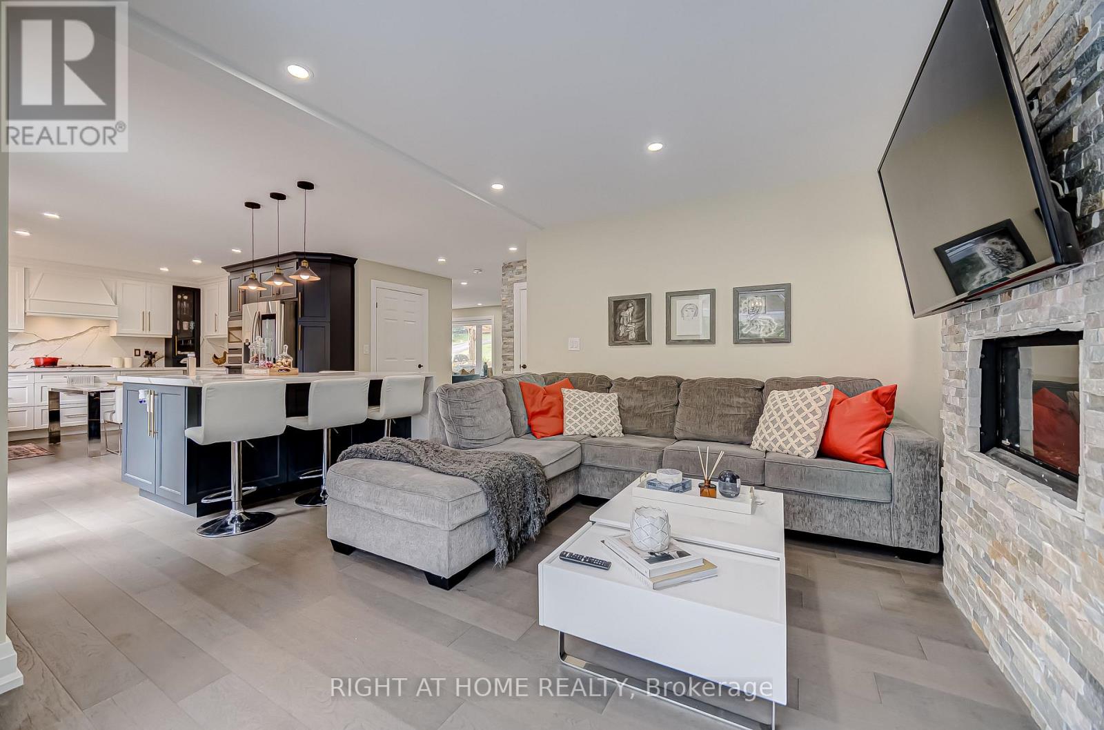 1482 Old Forest Road, Pickering, Ontario  L1V 1N9 - Photo 9 - E12599826