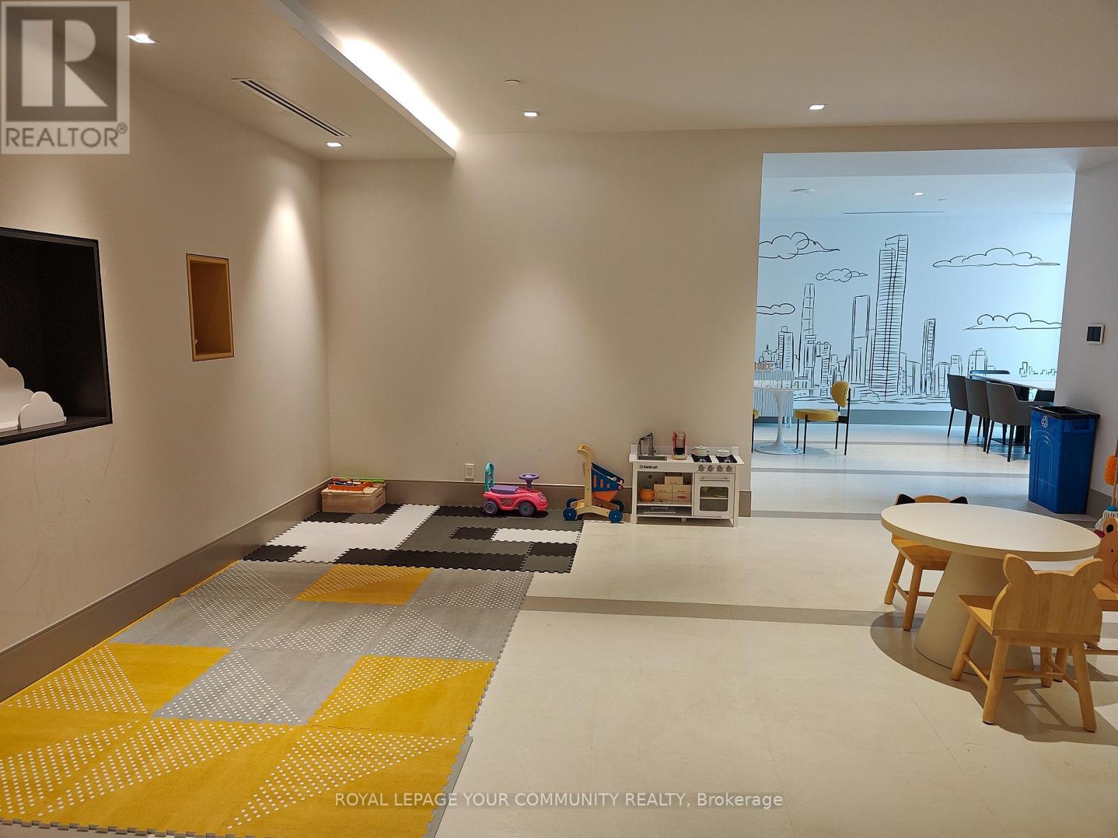 2012 - 12 Ghandi Lane, Markham, Ontario  L3T 0G8 - Photo 38 - N12598778