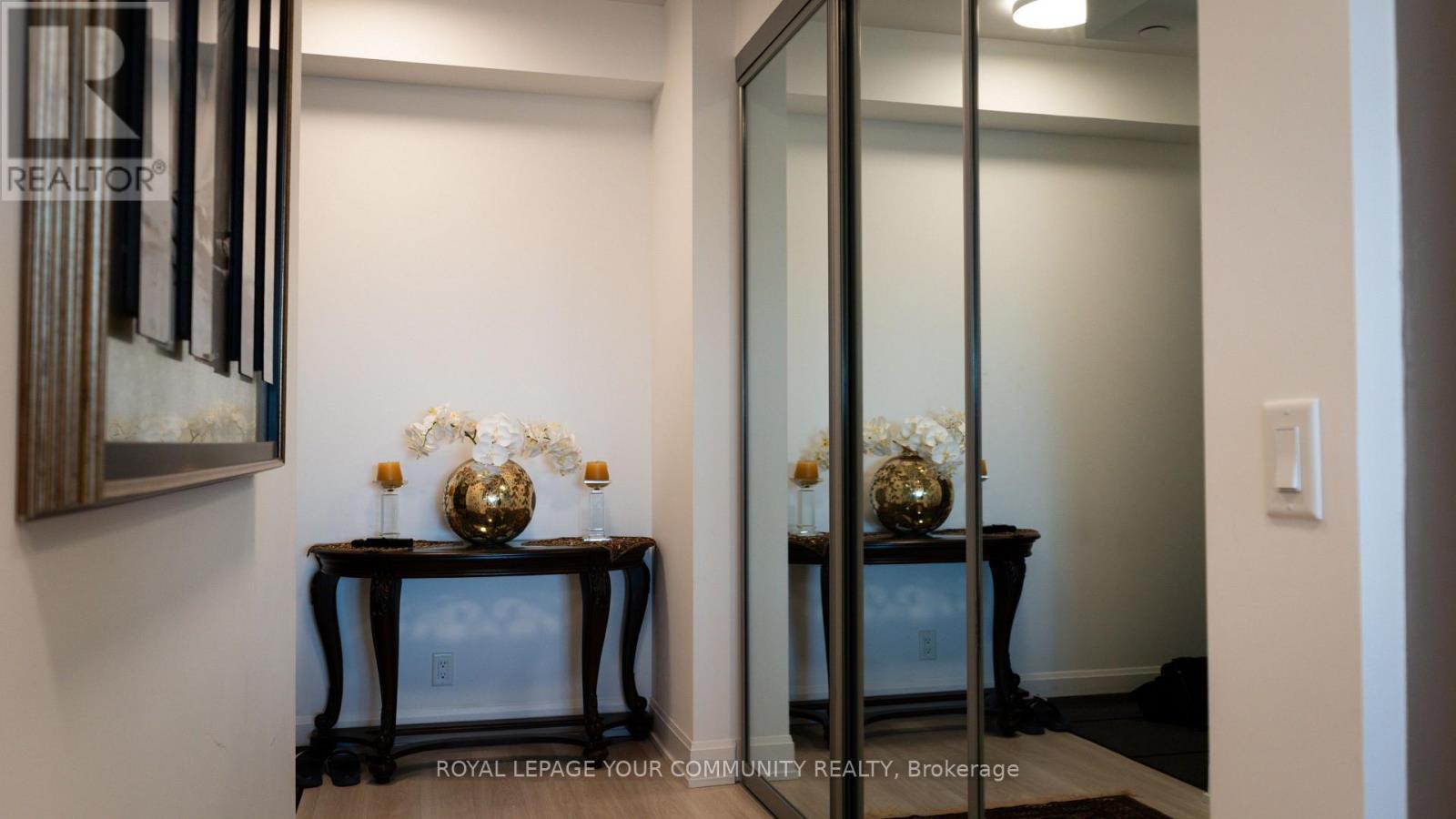 2012 - 12 Ghandi Lane, Markham, Ontario L3T 0G8 - Photo 3 - N12598778