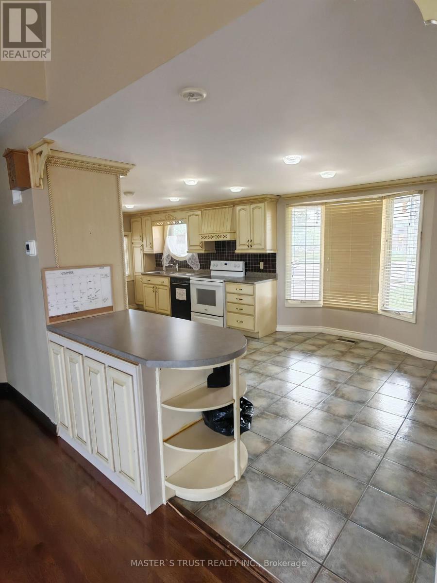 286 Georgian Drive, Barrie (Georgian Drive), Ontario  L4M 7B7 - Photo 12 - S12599806