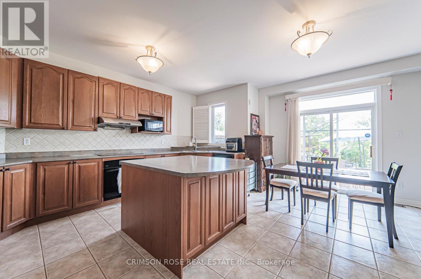 Room 3 - 5420 Valleyhigh Drive, Burlington, Ontario  L7L 6Z4 - Photo 21 - W12599834