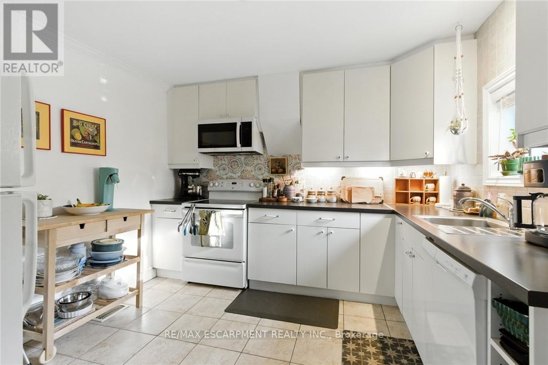 346 Hunter Street W, Hamilton, Ontario  L8P 1S7 - Photo 10 - X12599822