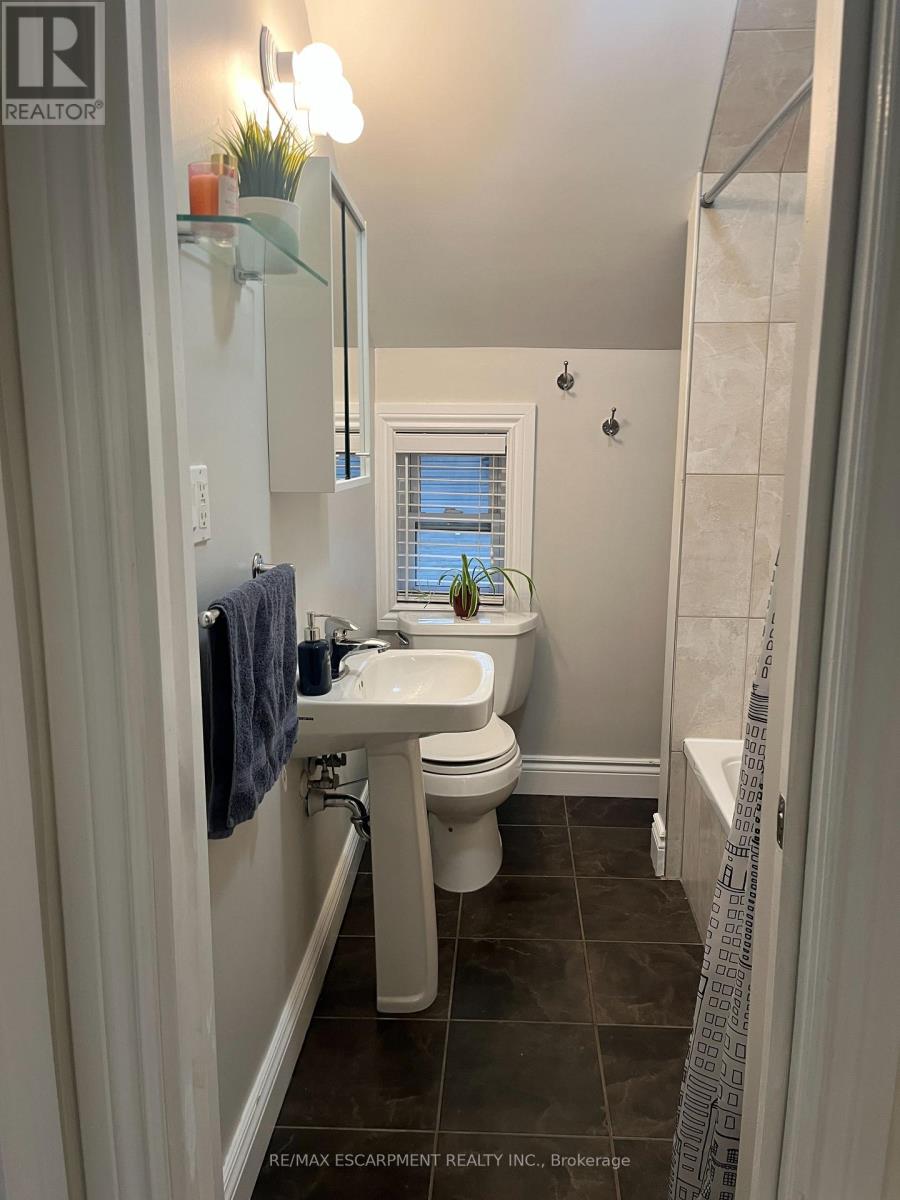 346 Hunter Street W, Hamilton, Ontario  L8P 1S7 - Photo 17 - X12599822